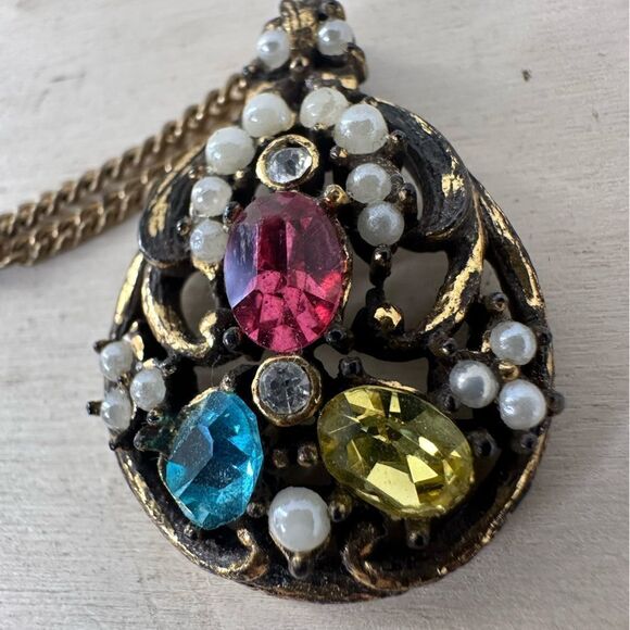 Vintage Regency Revival Filigree And Rhinestone Dainty Necklace - Picture 3 of 7